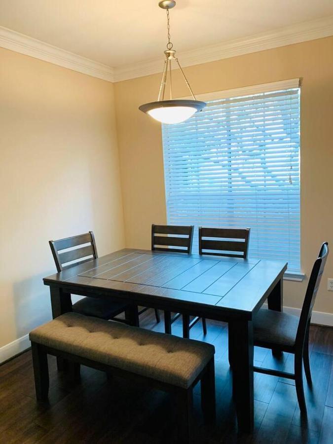 2 Bedroom Easy Access To Med Center, Nrg, Downtown Х'юстон Екстер'єр фото